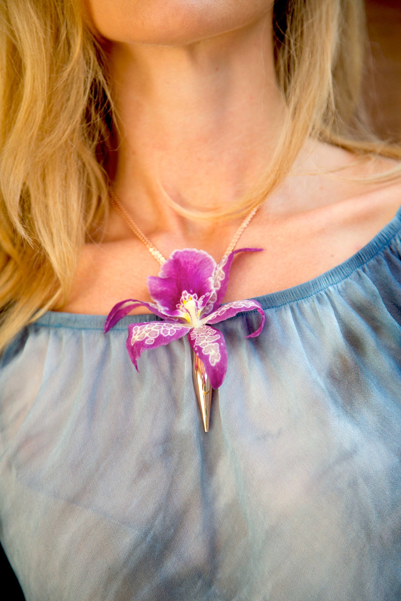 Fresh purple orchid in Fleurings large pink gold vase necklaces l Necklaces for Brides, Bridesmaids and ideal Wedding Jewelry Gifts