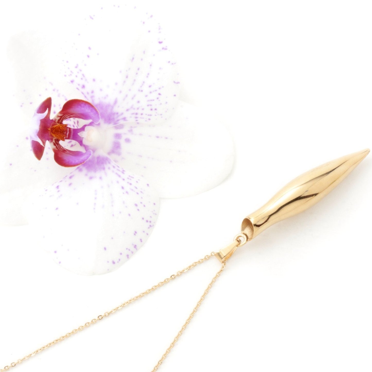 Wedding Jewelry l Flower Holding Necklace for Weddings by Fleurings Vase Bridal Jewelry